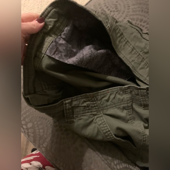 Union Bay Mens Cargo Shorts, Size 40 W, Great Condition - Picture 9 of 12